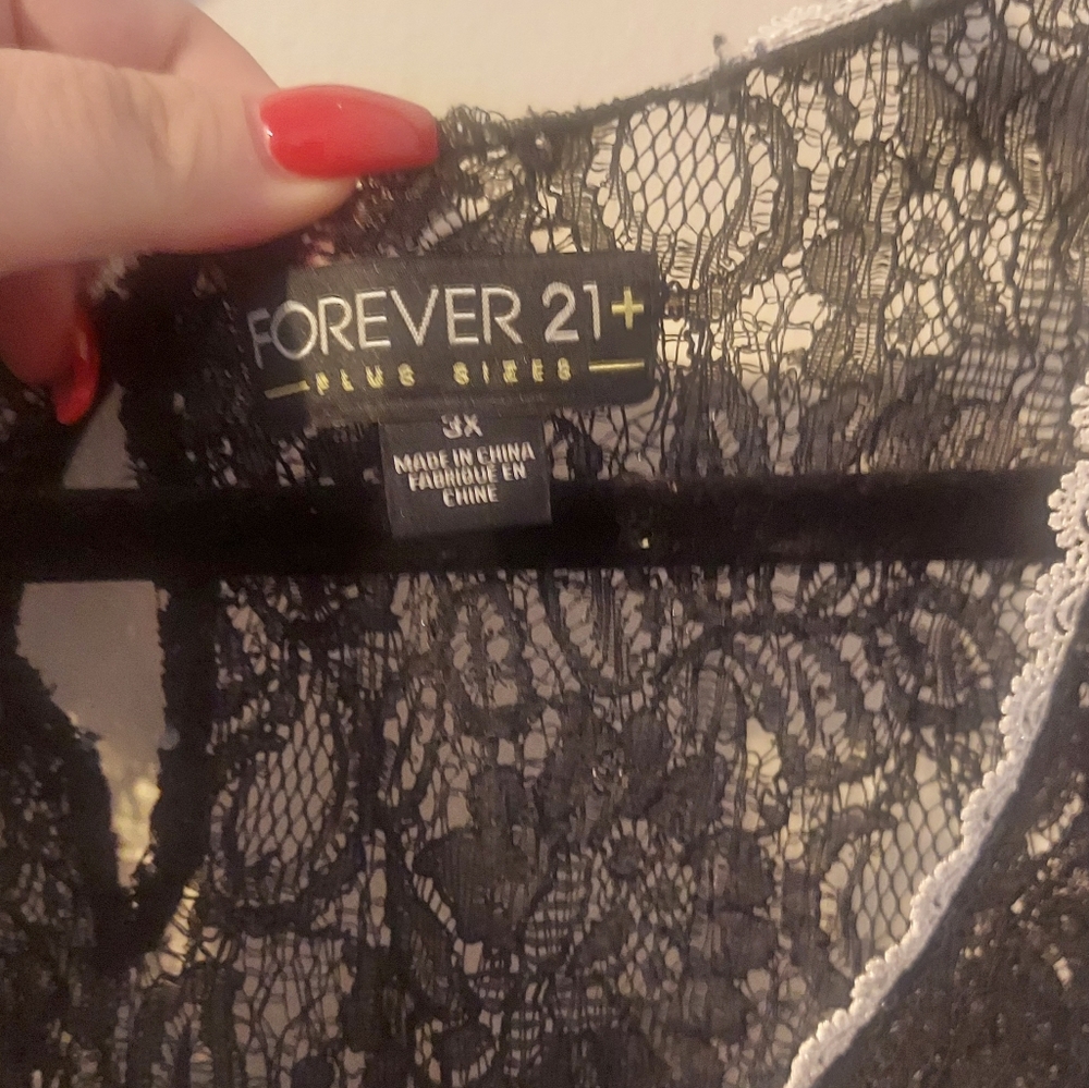 Lace Top - Picture 2 of 6